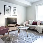 Διαμέρισμα Spot Center *